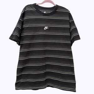 Nike Men's Black and White Striped Tee